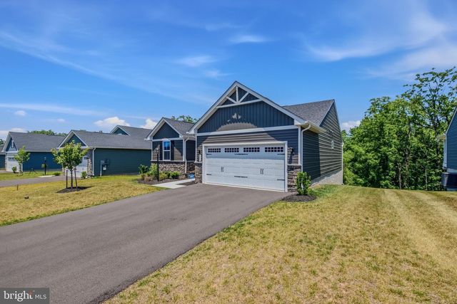 566 MAKERS WAY, Martinsburg, WV 25405