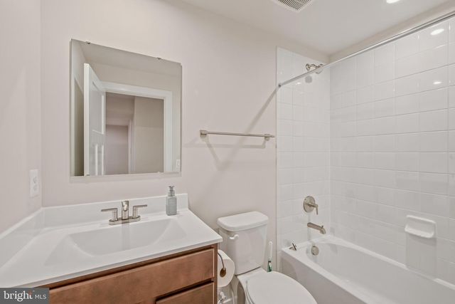 566 MAKERS WAY, Martinsburg, WV 25405