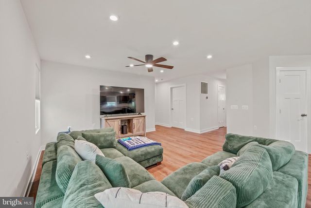 566 MAKERS WAY, Martinsburg, WV 25405