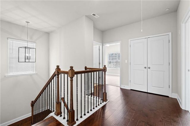 156 Adams Circle NE, Marietta, GA 30060