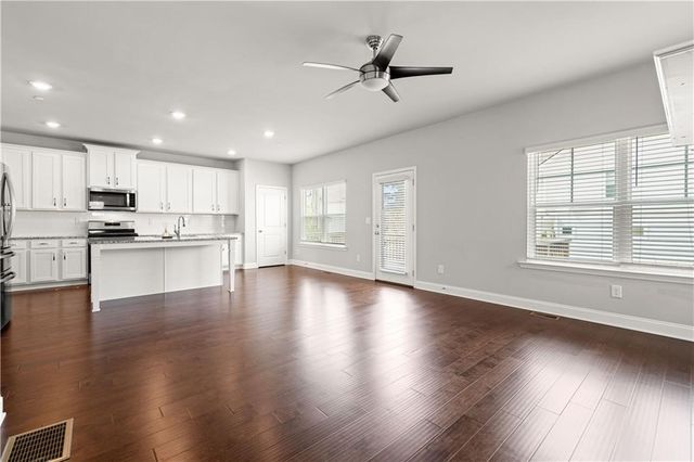 156 Adams Circle NE, Marietta, GA 30060