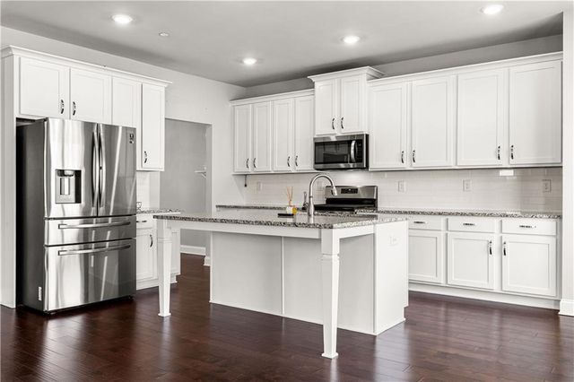 156 Adams Circle NE, Marietta, GA 30060