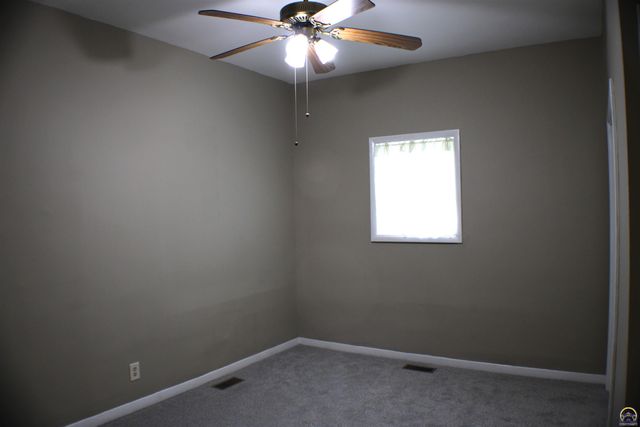 2504 SW Central Park AVE, Topeka, KS 66611