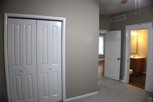 2504 SW Central Park AVE, Topeka, KS 66611