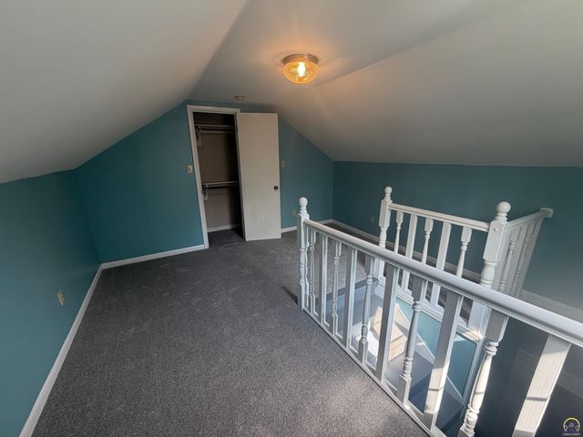 2504 SW Central Park AVE, Topeka, KS 66611