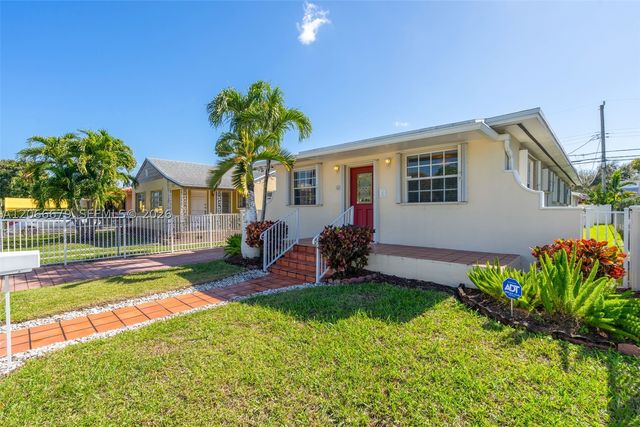 3640 SW 25th St 1, Miami, FL 33133