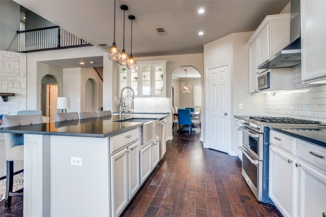 5698 Imperial Meadow Drive, Frisco, TX 75035