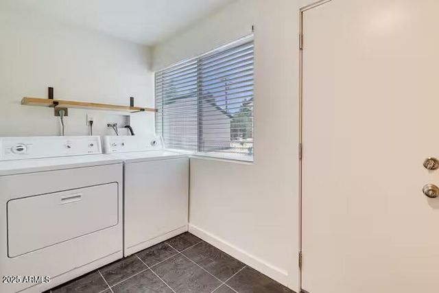 2723 TOWELL Street, Overgaard, AZ 85933