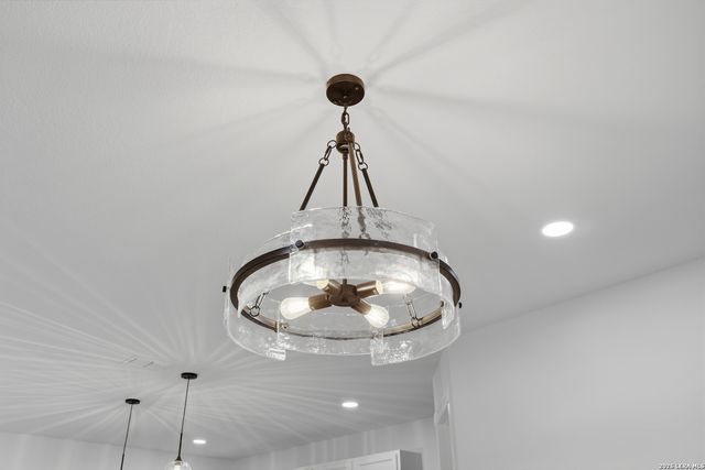 125 Hinge Iron, Cibolo, TX 78108