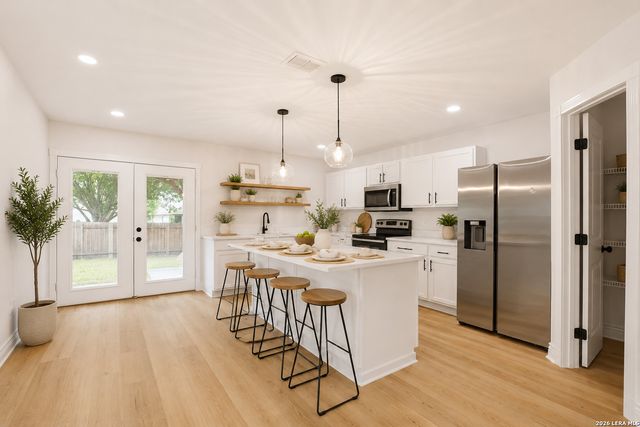 125 Hinge Iron, Cibolo, TX 78108
