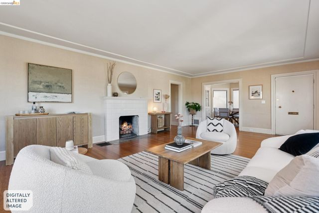 1210 Everett Ave, Oakland, CA 94602