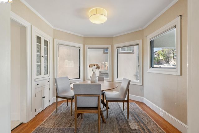 1210 Everett Ave, Oakland, CA 94602