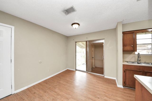 1006 Perry Street 100, Cleveland, TX 77327