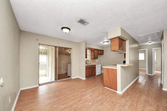 1006 Perry Street 100, Cleveland, TX 77327