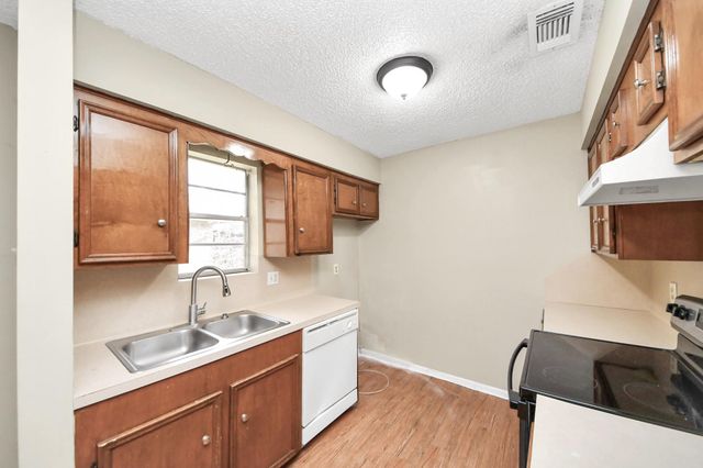1006 Perry Street 100, Cleveland, TX 77327