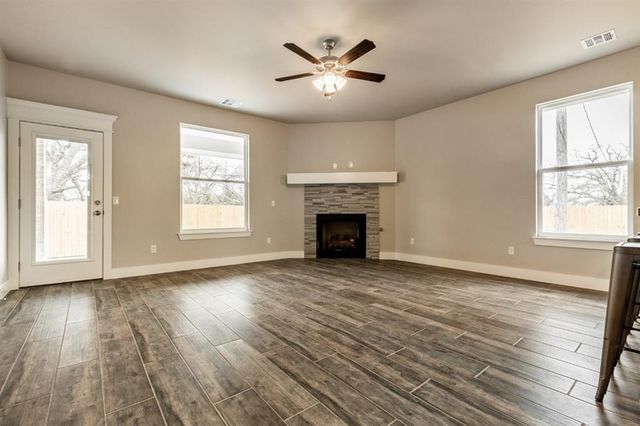 2541 Fallview Drive, Edmond, OK 73034