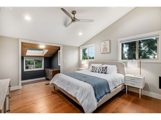 860 SKYLAND Dr, Lake Oswego, OR 97034