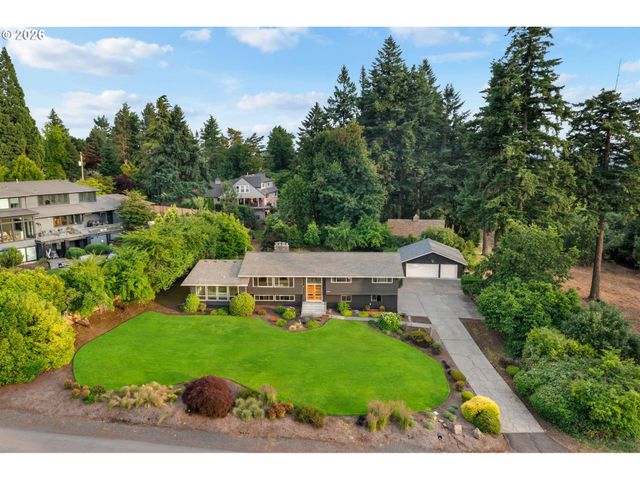 860 SKYLAND Dr, Lake Oswego, OR 97034