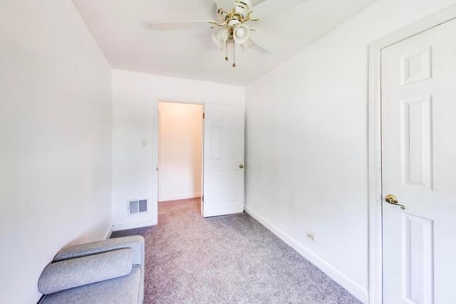 2923 W 97th Street, Evergreen Park, IL 60805