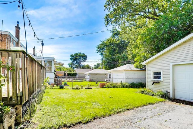 2923 W 97th Street, Evergreen Park, IL 60805