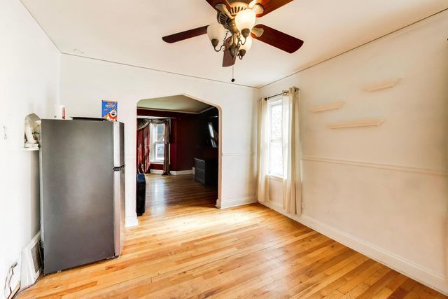 2923 W 97th Street, Evergreen Park, IL 60805
