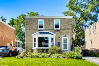 2923 W 97th Street, Evergreen Park, IL 60805