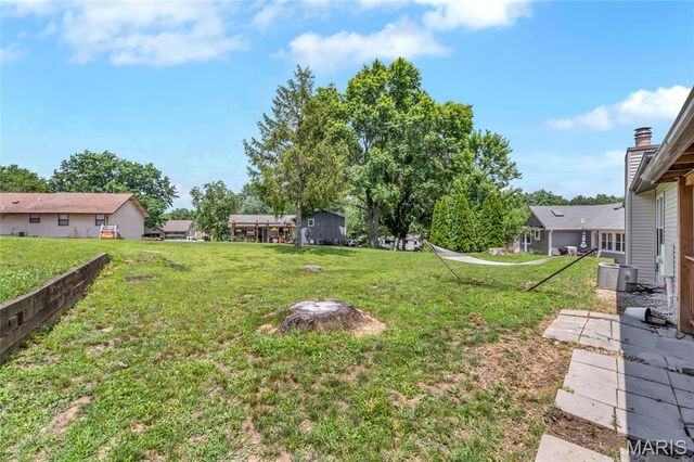 904 Ampere Place, Lake St Louis, MO 63367