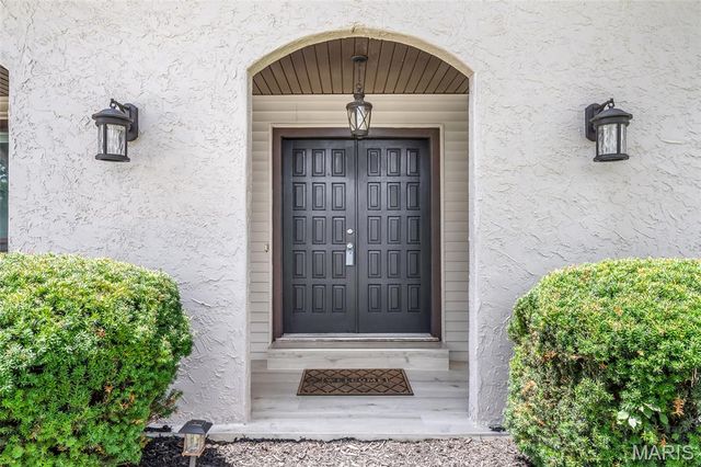 904 Ampere Place, Lake St Louis, MO 63367