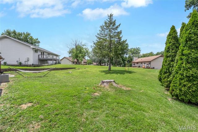 904 Ampere Place, Lake St Louis, MO 63367