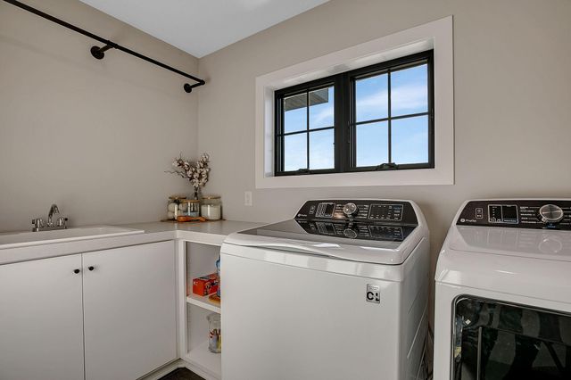 2713 Lehman Court, Sartell, MN 56377