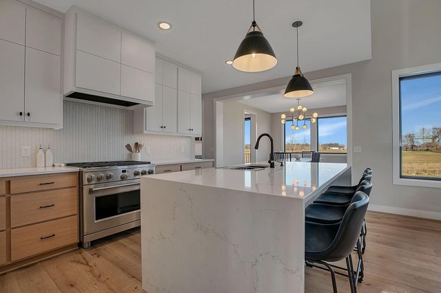 2713 Lehman Court, Sartell, MN 56377