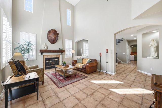 2 Donner Street, San Juan Bautista, CA 95045