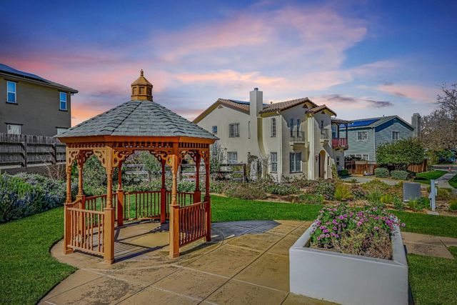 2 Donner Street, San Juan Bautista, CA 95045