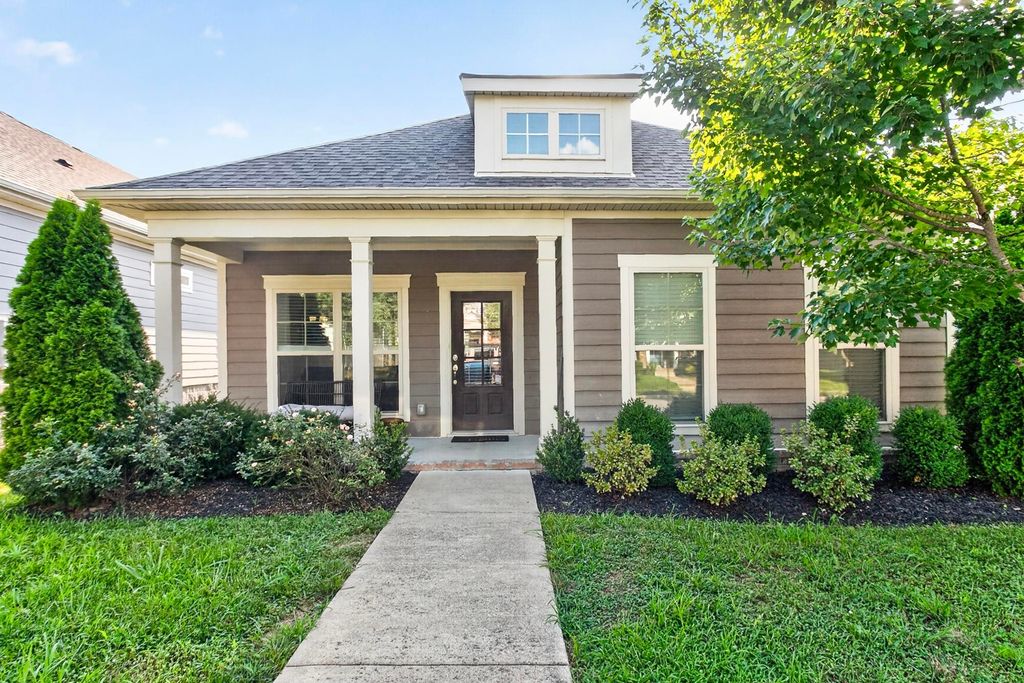 2060 Kirkwall Dr, Nolensville, TN 37135