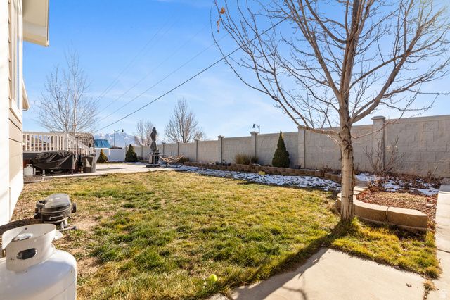 6563 W PEACEMAKER WAY, Herriman, UT 84096