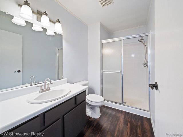 61011 Greenwood Drive, South Lyon, MI 48178