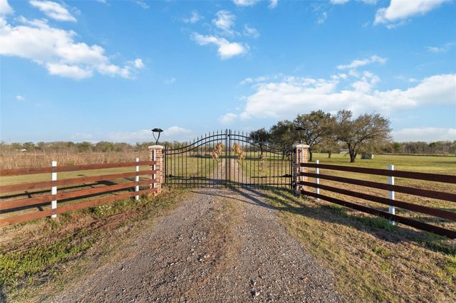 3384 Fm 1458 Road, Sealy, TX 77474