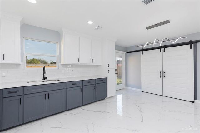 6809 S Oro Lane, Pharr, TX 78577