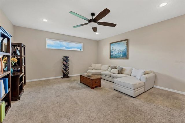 1038 BUTTERCUP GLEN, Bradenton, FL 34212