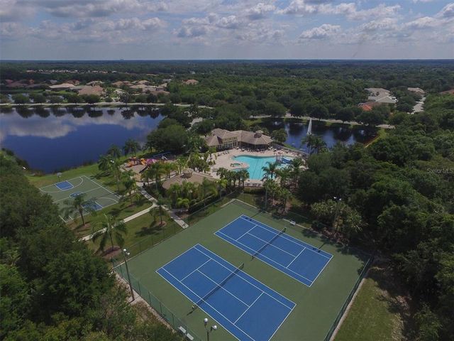 1038 BUTTERCUP GLEN, Bradenton, FL 34212