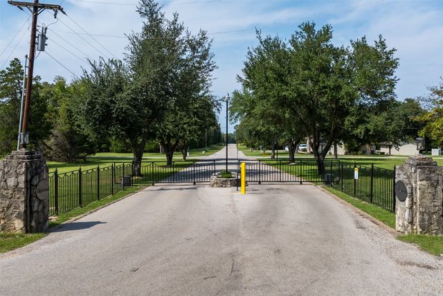 3570 Pleasant Run Circle, Athens, TX 75752