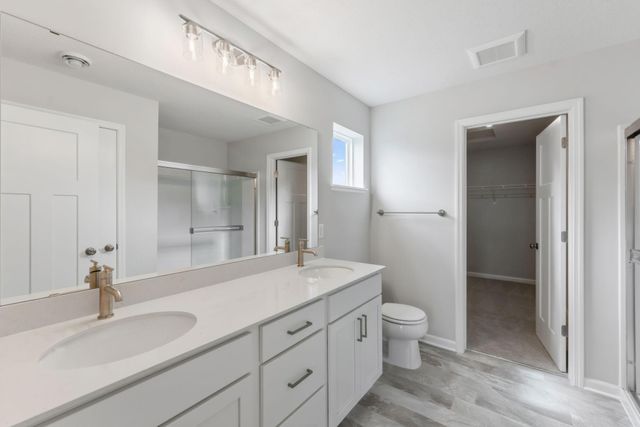 1055 Adamstown Drive, Rosemount, MN 55068