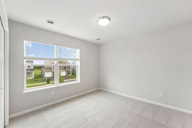 1055 Adamstown Drive, Rosemount, MN 55068