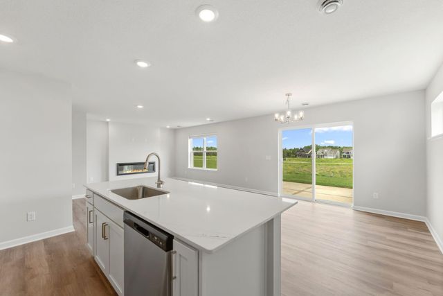 1055 Adamstown Drive, Rosemount, MN 55068