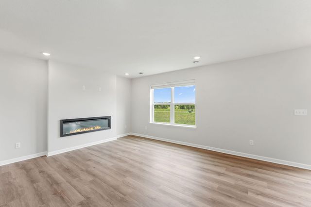 1055 Adamstown Drive, Rosemount, MN 55068