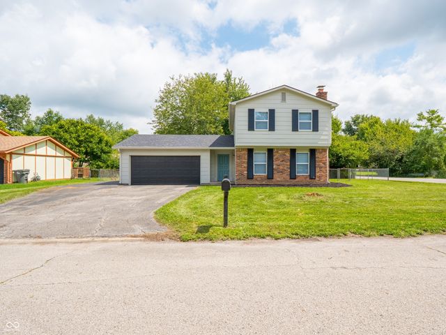 4441 Greenmeadow Circle, Indianapolis, IN 46235