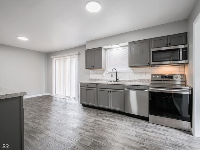 4441 Greenmeadow Circle, Indianapolis, IN 46235