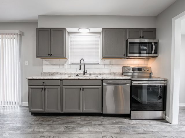 4441 Greenmeadow Circle, Indianapolis, IN 46235
