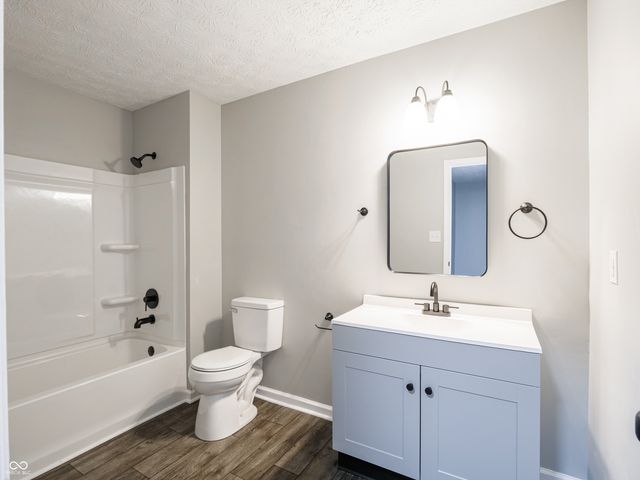 4441 Greenmeadow Circle, Indianapolis, IN 46235