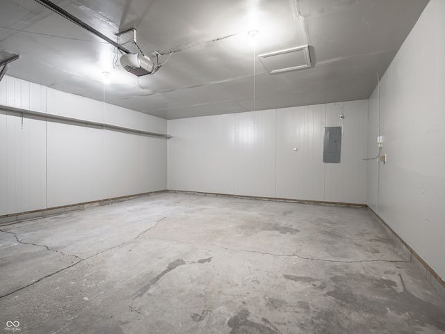 4441 Greenmeadow Circle, Indianapolis, IN 46235